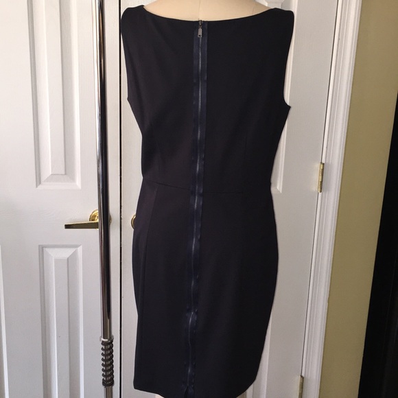 ELIE TAHARI BLACK PENCIL SHEATH DRESS EUC - Picture 3 of 8